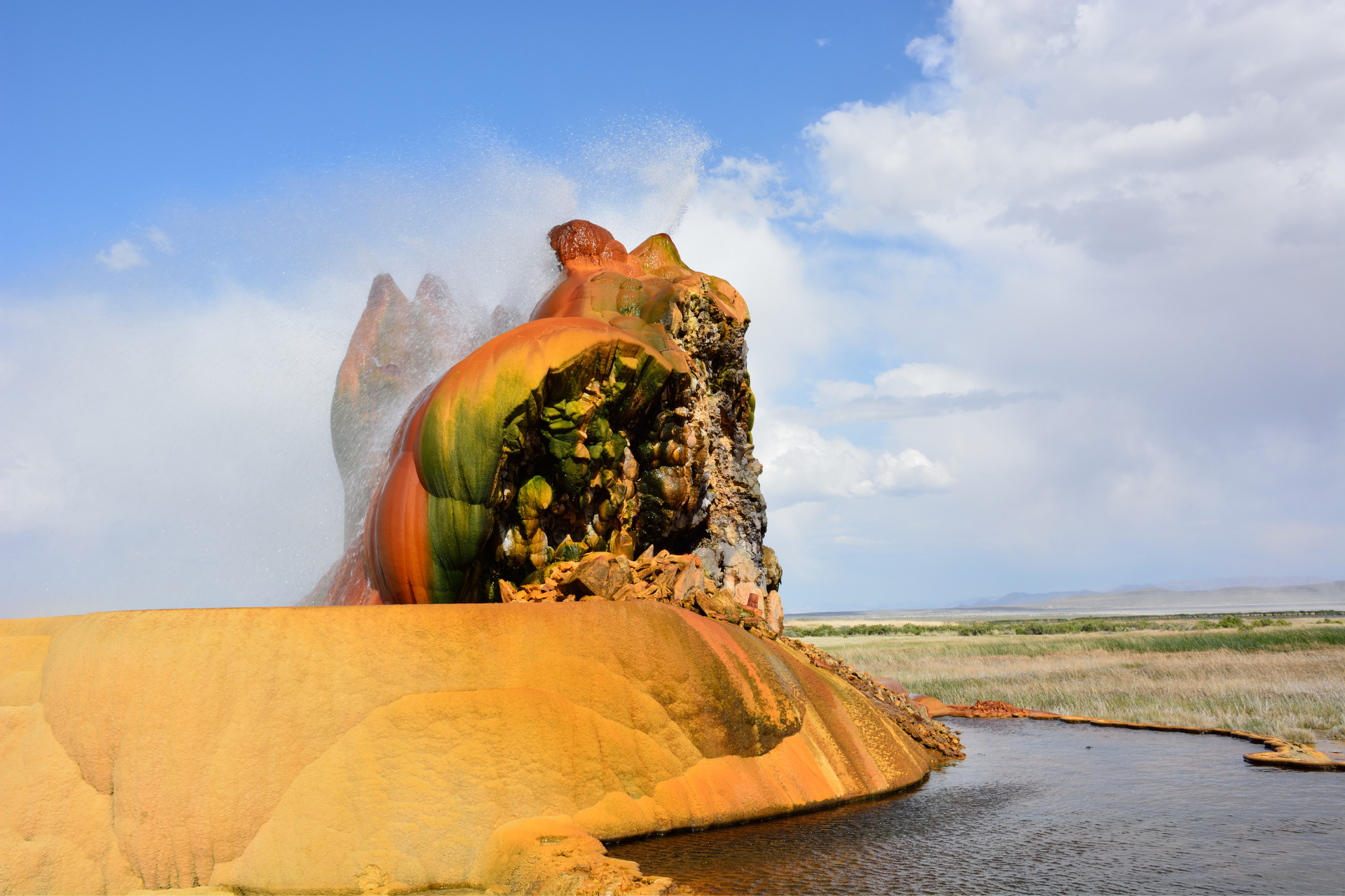 The Fly Geyser in Nevada USA2